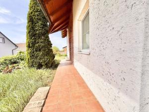 Prodej rodinného domu, Hrušovany nad Jevišovkou, Severní, 180 m2