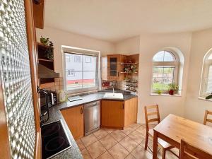 Prodej rodinného domu, Hrušovany nad Jevišovkou, Severní, 180 m2