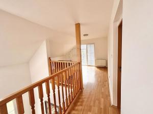 Prodej rodinného domu, Hrušovany nad Jevišovkou, Severní, 180 m2