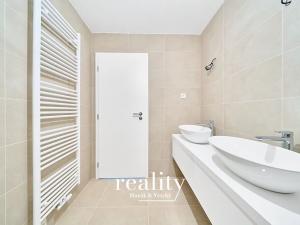 Prodej bytu 3+kk, Znojmo, Jarošova, 77 m2