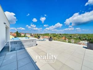 Prodej bytu 3+kk, Znojmo, Jarošova, 77 m2