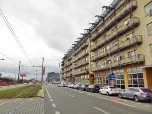 Pronájem obchodního prostoru, Praha - Libeň, Českomoravská, 130 m2