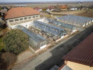 Prodej výrobních prostor, Branišovice, 2418 m2