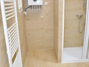 Pronájem bytu 3+kk, Praha - Bubeneč, náměstí Interbrigády, 85 m2