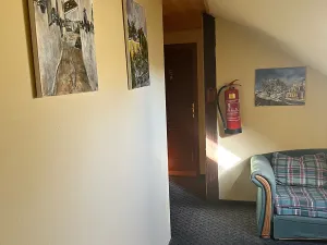 Prodej ubytování, Jesenice, 960 m2