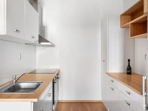 Pronájem bytu 2+kk, Praha - Kamýk, U Kamýku, 47 m2