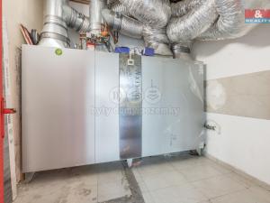 Prodej obchodního prostoru, Praha - Troja, Olštýnská, 450 m2
