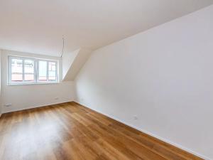 Prodej bytu 2+kk, Praha - Libeň, Vacínova, 62 m2
