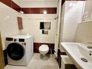 Pronájem bytu 2+kk, Praha - Hloubětín, Nademlejnská, 46 m2