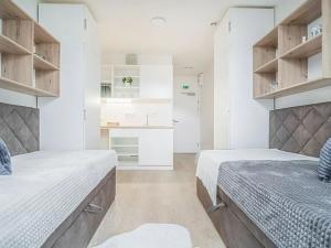 Pronájem bytu 1+kk, Praha - Vysočany, Lisabonská, 21 m2
