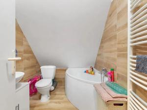 Pronájem komerční nemovitosti, Lom, Havlíčkovo náměstí, 61 m2
