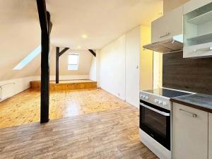 Pronájem komerční nemovitosti, Lom, Havlíčkovo náměstí, 61 m2