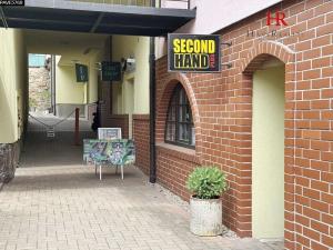 Pronájem obchodního prostoru, Benešov, Malé náměstí, 30 m2