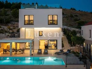 Prodej vily, Šibenik, Chorvatsko, 361 m2