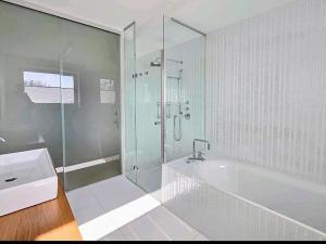 Pronájem bytu 4+kk, Praha - Smíchov, U Dívčích hradů, 119 m2
