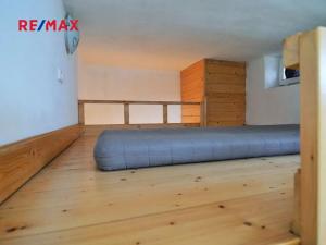 Pronájem bytu 1+kk, Praha - Smíchov, Plzeňská, 29 m2