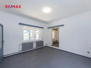 Pronájem bytu 4+1, Praha - Lipence, V roklích, 90 m2