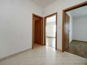 Pronájem bytu 2+kk, Praha - Pitkovice, Strakošová, 65 m2