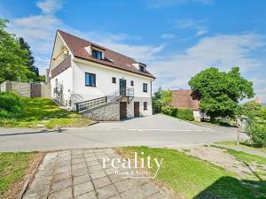 Prodej apartmánu, Perná, 205 m2