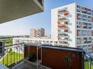Pronájem bytu 2+kk, Praha - Horní Měcholupy, Mantovská, 66 m2