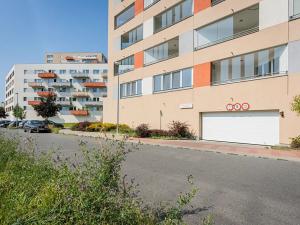 Pronájem bytu 2+kk, Praha - Horní Měcholupy, Mantovská, 66 m2