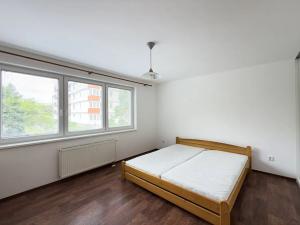 Pronájem bytu 2+kk, Praha - Strašnice, Názovská, 68 m2