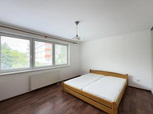 Pronájem bytu 2+kk, Praha - Strašnice, Názovská, 68 m2