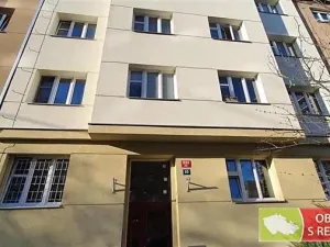 Pronájem bytu 1+kk, Praha - Žižkov, Biskupcova, 31 m2