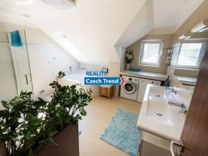 Pronájem rodinného domu, Velký Týnec, Otakara Koutného, 180 m2