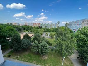 Pronájem bytu 3+kk, Praha - Petrovice, Rezlerova, 75 m2