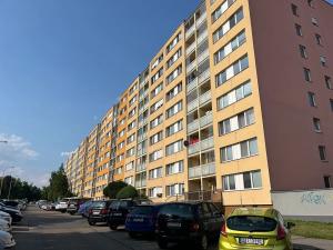 Pronájem bytu 3+kk, Praha - Petrovice, Rezlerova, 75 m2