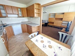 Prodej bytu 3+1, Praha - Střížkov, Černého, 61 m2