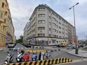 Prodej bytu 3+1, Praha - Holešovice, Umělecká, 117 m2