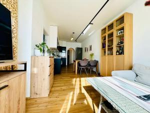 Pronájem bytu 2+kk, Praha - Střížkov, Střížkovská, 50 m2