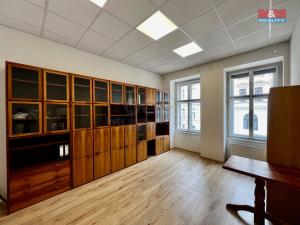 Pronájem kanceláře, Praha - Smíchov, Klicperova, 106 m2