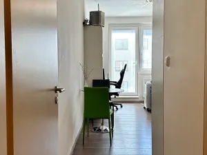 Prodej bytu 1+kk, Praha - Střížkov, Zakšínská, 26 m2