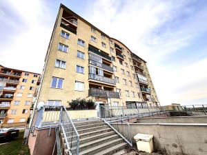 Prodej garážového stání, Klecany, V Honech, 22 m2