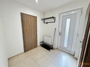 Pronájem bytu 3+kk, Holubice, Sadová, 80 m2