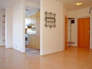 Pronájem bytu 3+kk, Praha - Hlubočepy, Voskovcova, 90 m2