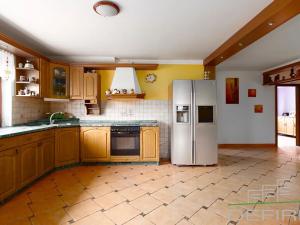 Prodej vícegeneračního domu, Praha - Újezd nad Lesy, Starokolínská, 510 m2