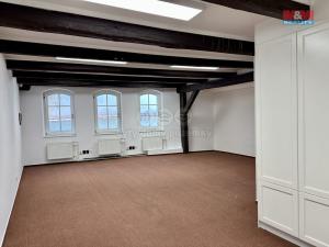 Pronájem kanceláře, Žatec, náměstí Svobody, 93 m2