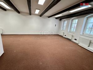 Pronájem kanceláře, Žatec, náměstí Svobody, 93 m2