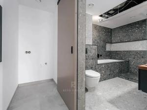 Prodej bytu 3+kk, Praha - Vysočany, Novovysočanská, 98 m2