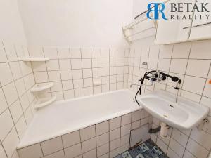 Prodej bytu 2+1, Přerov, nám. Fr. Rasche, 52 m2