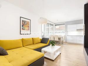 Prodej bytu 2+kk, Valtice, P. Bezruče, 76 m2