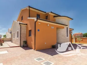 Prodej vily, Ližnjan, Chorvatsko, 310 m2