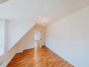 Prodej bytu 3+kk, Praha - Radlice, Na Farkáně III, 80 m2