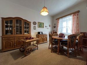 Prodej rodinného domu, Červený Kostelec, Borek, 256 m2
