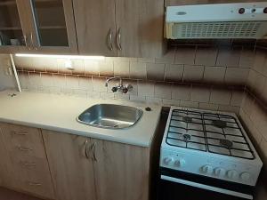 Pronájem bytu 3+1, Benešov, 69 m2
