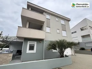 Prodej bytu 3+1, Novalja, Chorvatsko, 54 m2